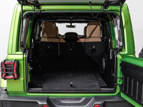 Used 2019 Jeep Wrangler Unlimited Rubicon AWD/4WD image 32