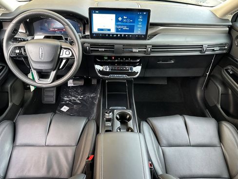 New 2025 Lincoln Corsair Grand Touring w/ Equipment Group 302A AWD/4WD image 12