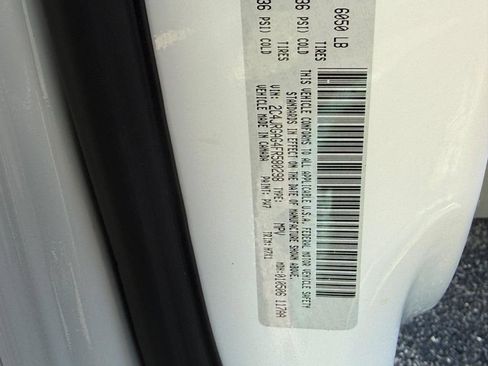 Used 2015 RAM C/V Tradesman FWD image 18