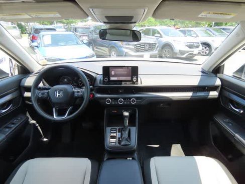 Used 2024 Honda CR-V LX image 17