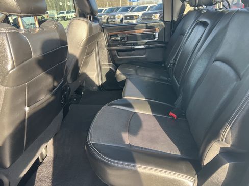 Used 2014 RAM 1500 Laramie w/ Convenience Group image 18