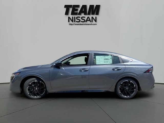 New 2026 Nissan Sentra SR w/ SR All Weather Package FWD image 4