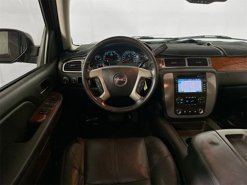 Used 2008 GMC Yukon SLT w/ SLT Preferred Equipment Group image 27