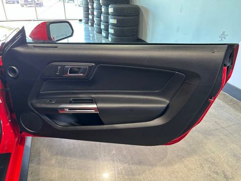 Used 2022 Ford Mustang Coupe RWD image 17