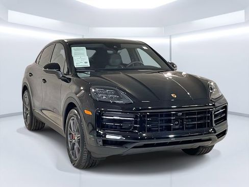 Certified 2026 Porsche Cayenne S AWD/4WD image 9