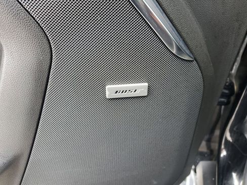 Used 2023 GMC Yukon Denali w/ Denali Reserve Package image 27