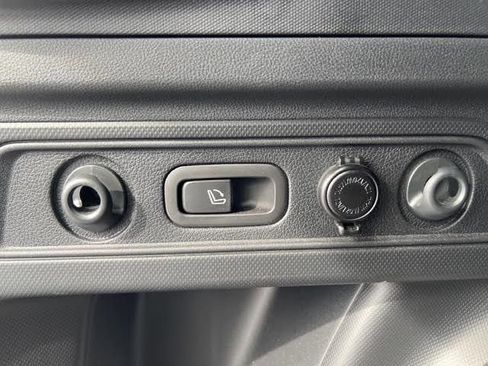 Used 2024 Subaru Forester Wilderness w/ Wilderness Package image 16