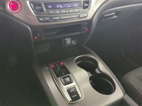 Used 2022 Honda Pilot Sport image 21