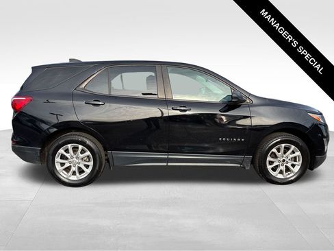 Used 2020 Chevrolet Equinox LS w/ LS Convenience Package AWD/4WD image 8