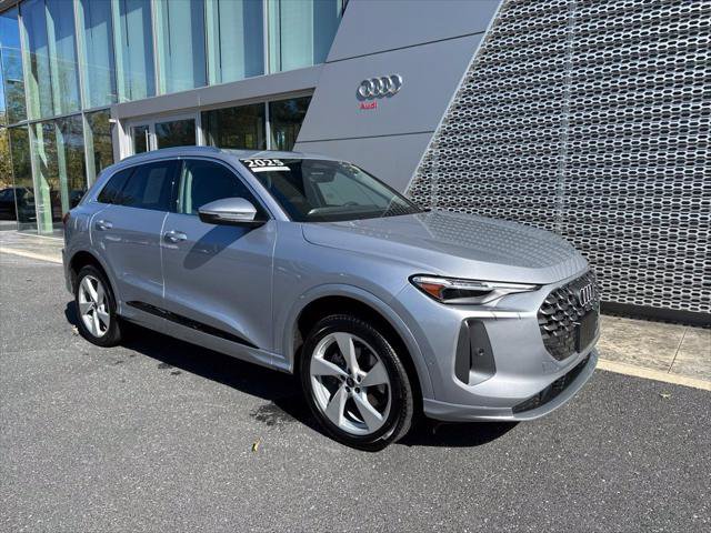 Certified 2025 Audi Q5 Premium Plus AWD/4WD image 1