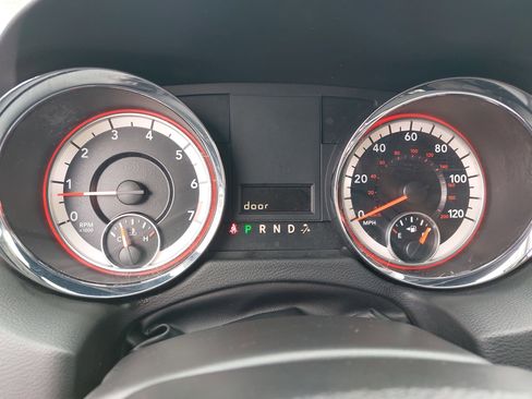 Used 2019 Dodge Grand Caravan SE image 20