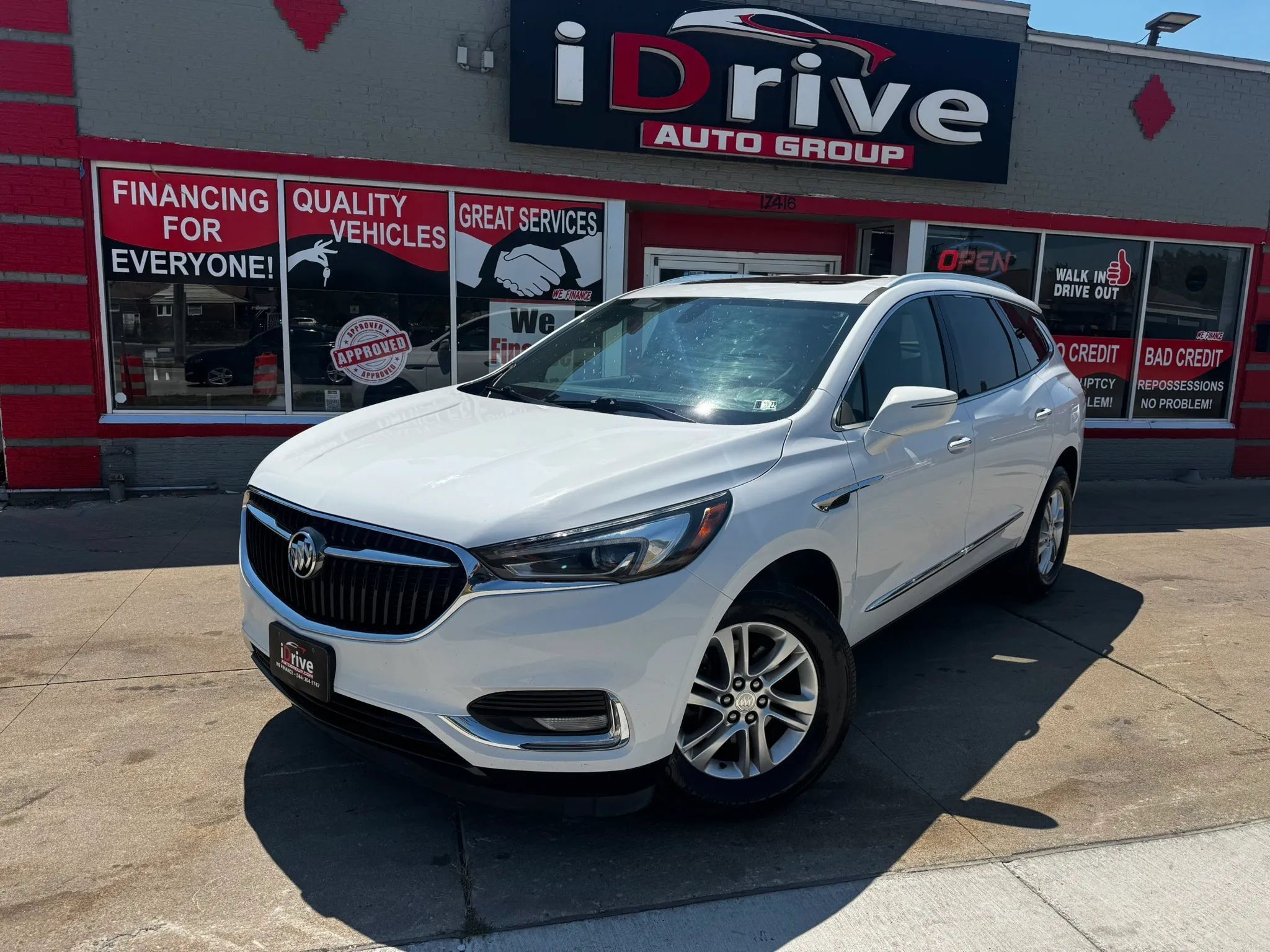 Used 2019 Buick Enclave Essence AWD/4WD image 2