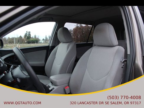 Used 2011 Toyota RAV4 4WD image 11
