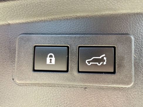 Used 2025 Subaru Outback Premium AWD/4WD image 21