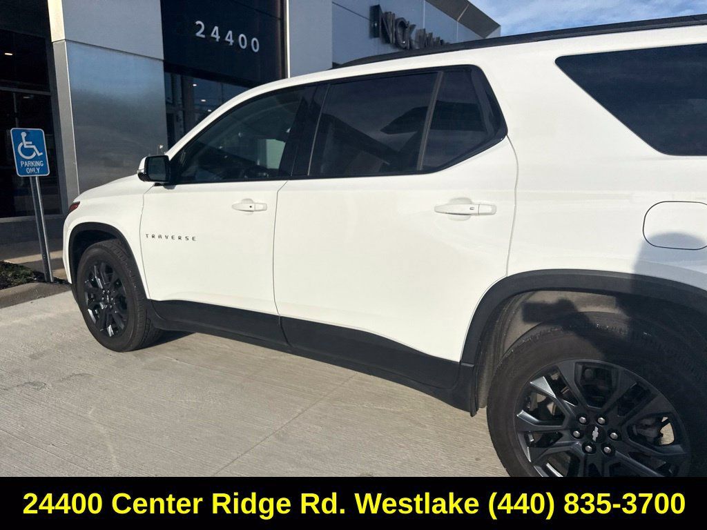 Used 2020 Chevrolet Traverse RS FWD image 13