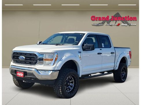 Used 2021 Ford F150 XLT w/ Trailer Tow Package AWD/4WD image 2