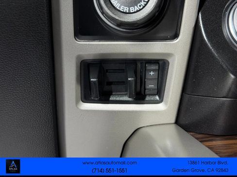 Used 2018 Ford F150 Lariat w/ Equipment Group 502A Luxury RWD image 34