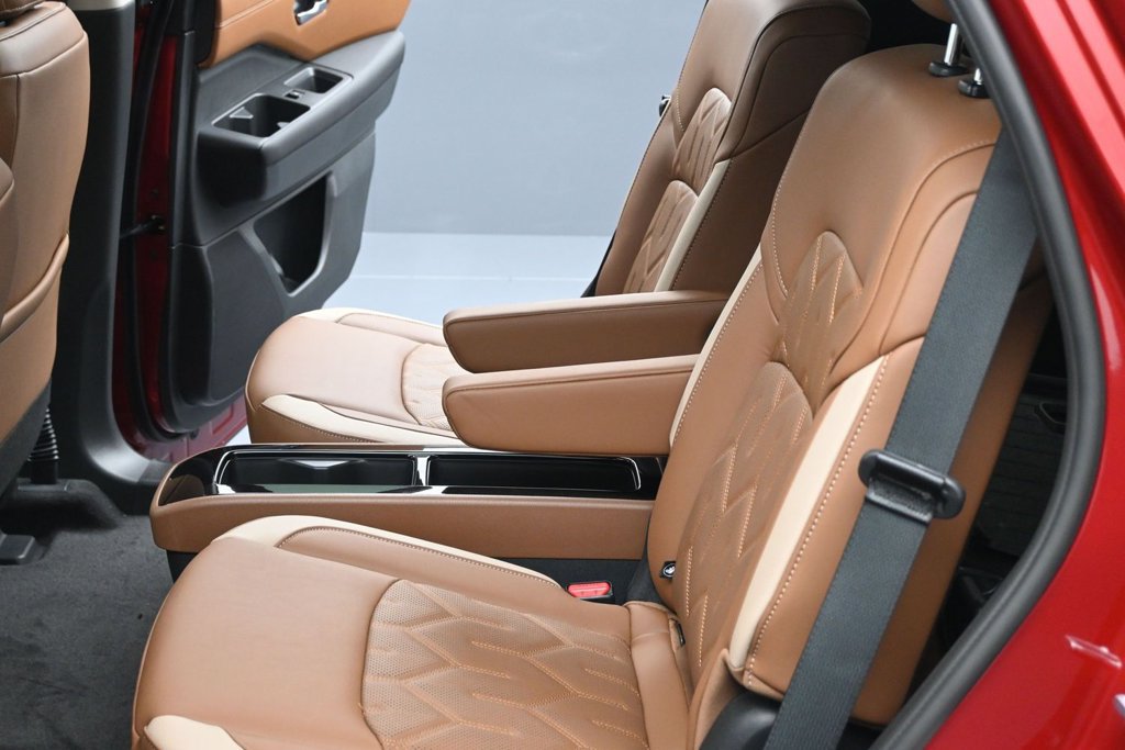 New 2026 Nissan Pathfinder Platinum AWD/4WD image 19