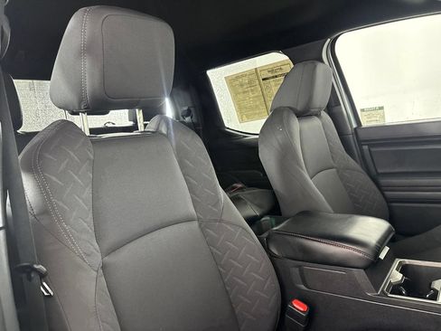 Used 2025 Toyota Tacoma SR5 AWD/4WD image 29