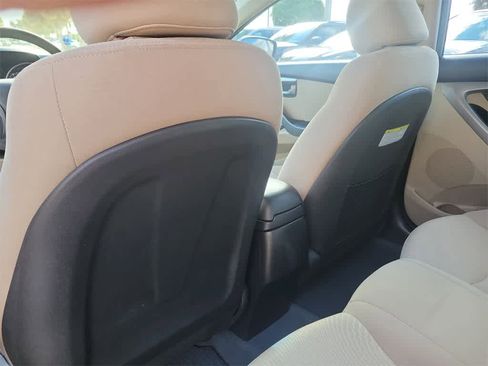 Used 2014 Hyundai Elantra SE w/ Option Group 02 image 12