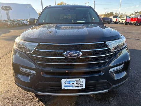 Used 2024 Ford Explorer XLT w/ Equipment Group 202A AWD/4WD image 8