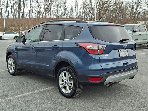 Used 2018 Ford Escape SE image 6