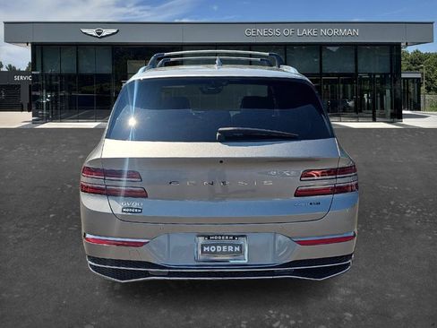Used 2025 Genesis GV80 3.5T Prestige AWD/4WD image 8