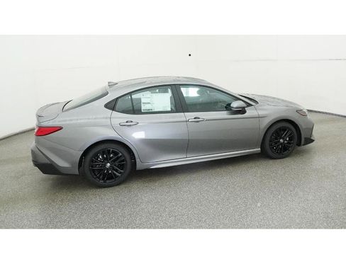 Used 2026 Toyota Camry SE w/ Convenience Package FWD image 10