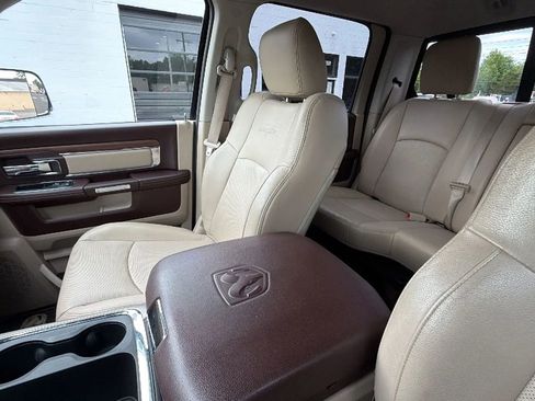 Used 2016 RAM 1500 Laramie AWD/4WD image 34