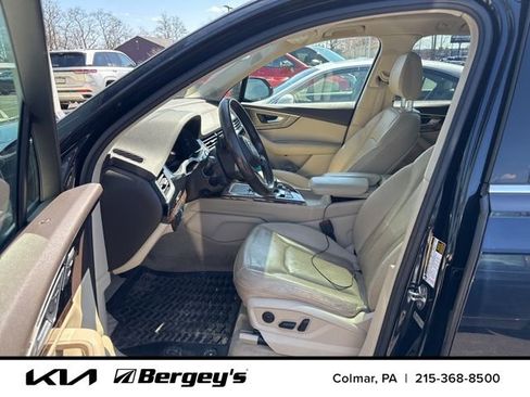 Used 2017 Audi Q7 3.0T Premium Plus w/ Premium Plus Package image 8
