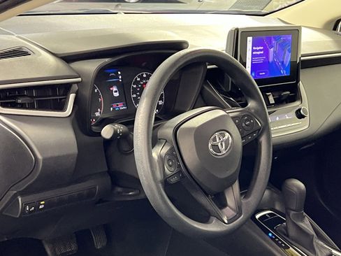 Used 2023 Toyota Corolla LE image 16