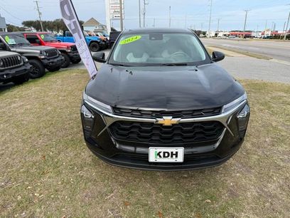 Used 2024 Chevrolet Trax LS w/ LS Convenience Package