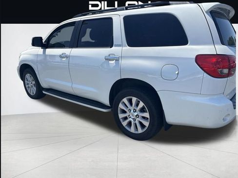 Used 2015 Toyota Sequoia Platinum AWD/4WD image 4