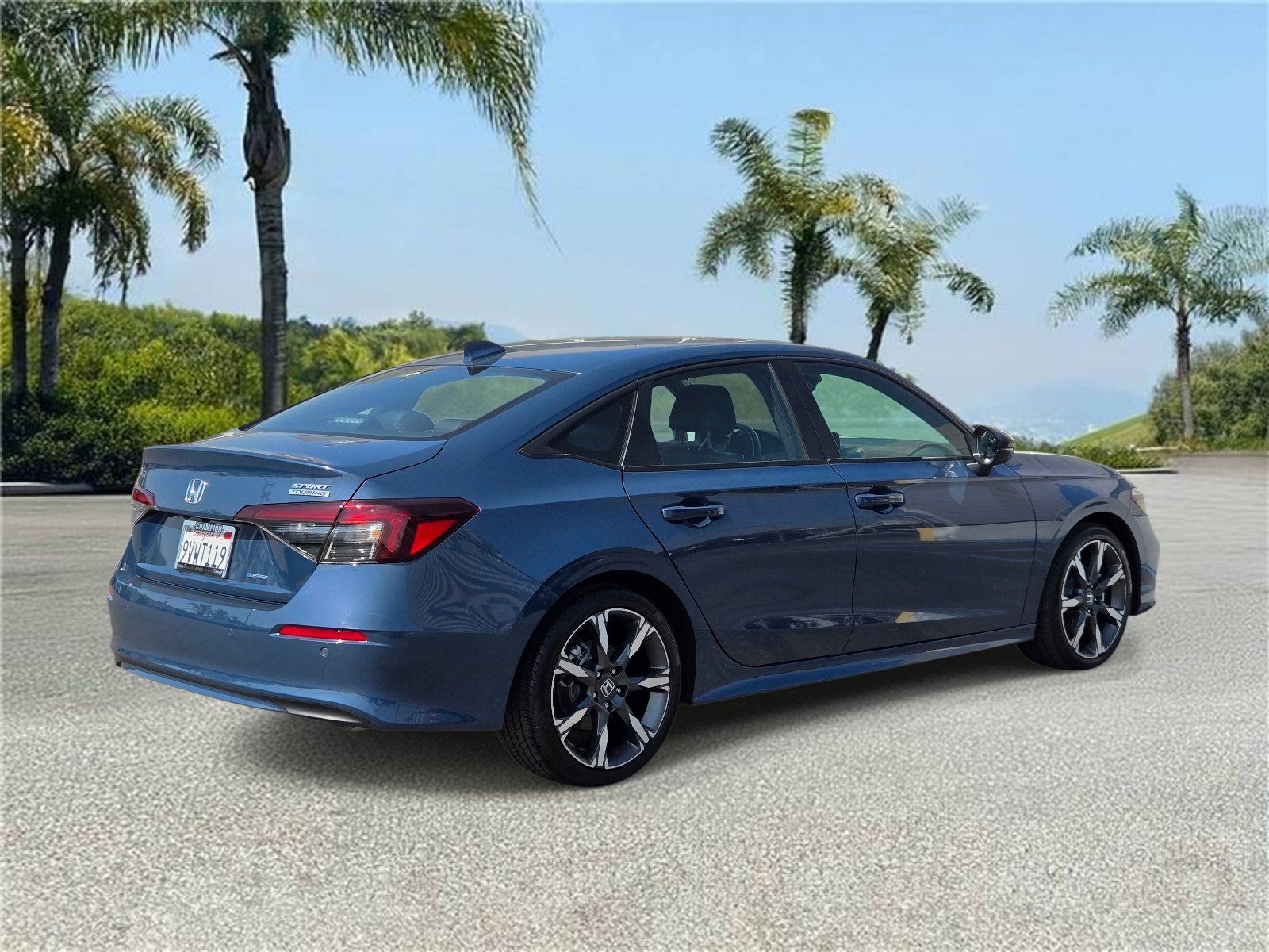 Used 2025 Honda Civic Sport Touring image 4