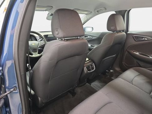 Used 2025 Chevrolet Malibu LT FWD image 12