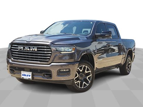 Used 2025 RAM 1500 Laramie w/ Laramie Southwest Edition AWD/4WD image 4
