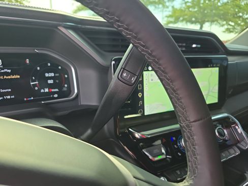 Used 2026 GMC Sierra 2500 Denali w/ Technology Package AWD/4WD image 25