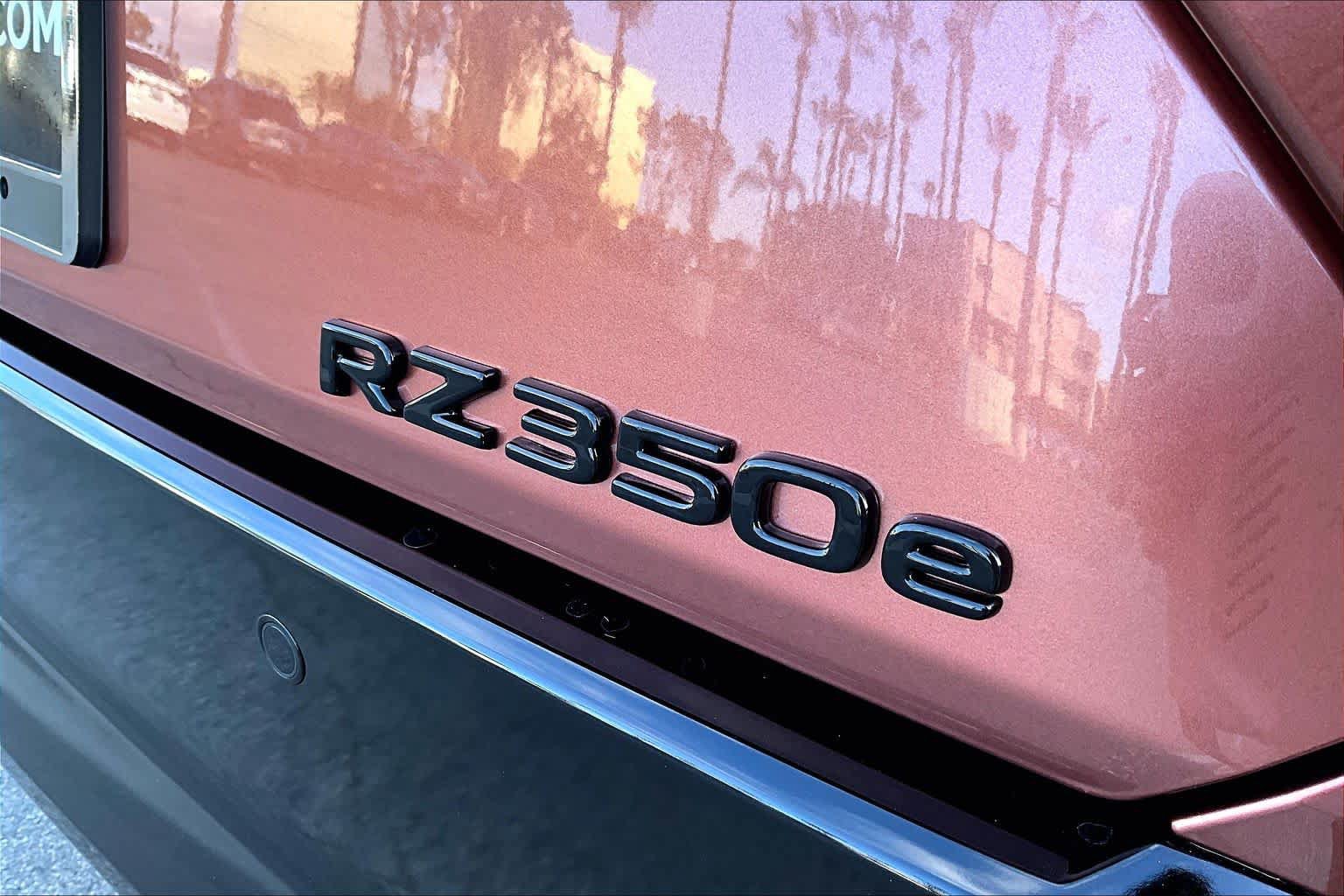 New 2026 Lexus RZ 350e 2WD w/ Technology Package image 8