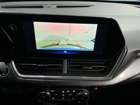 New 2026 Chevrolet Trax ACTIV FWD image 20