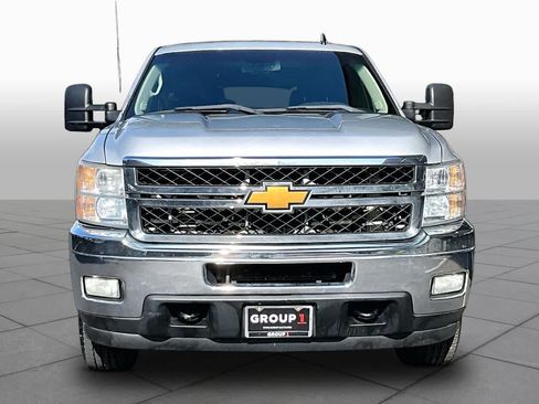 Used 2013 Chevrolet Silverado 3500 LT w/ Interior Plus Package AWD/4WD image 4