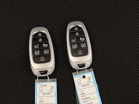 Used 2022 Hyundai Santa Fe Limited w/ Cargo Package image 9