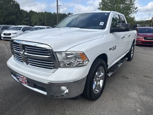Used 2015 RAM 1500 Big Horn RWD image 3