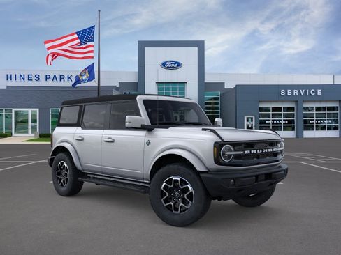New 2024 Ford Bronco Outer Banks AWD/4WD image 7