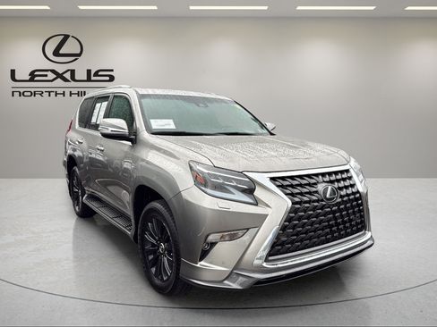 Used 2022 Lexus GX 460 Luxury w/ Sport Design Package AWD/4WD image 4