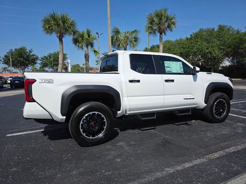 New 2026 Toyota Tacoma TRD Off-Road AWD/4WD image 11