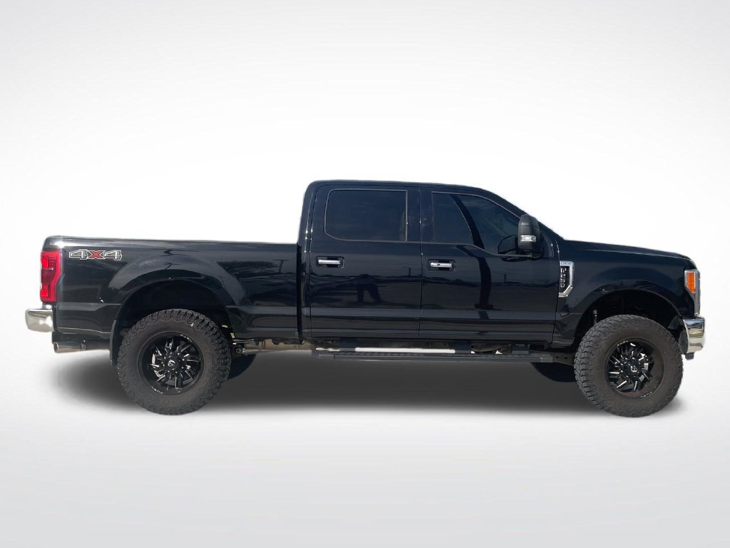 Used 2018 Ford F250 Lariat w/ Lariat Ultimate Package AWD/4WD image 9
