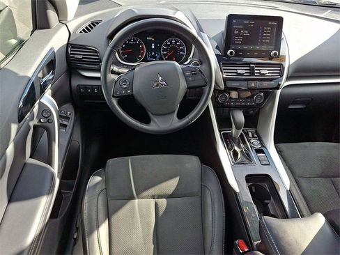 Used 2022 Mitsubishi Eclipse Cross image 11