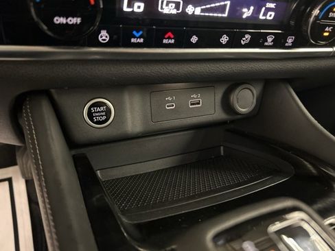 Used 2022 Nissan Rogue SL w/ SL Premium Package image 20