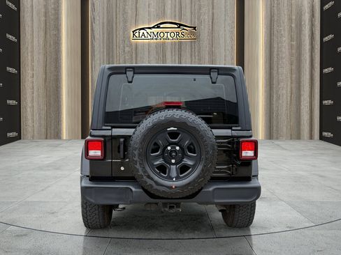 Used 2020 Jeep Wrangler Unlimited Sport image 7