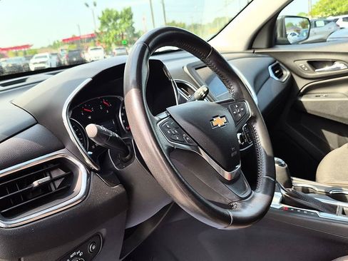 Used 2020 Chevrolet Equinox LT FWD image 16